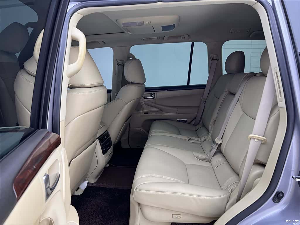 Lexus LX, 2008 27