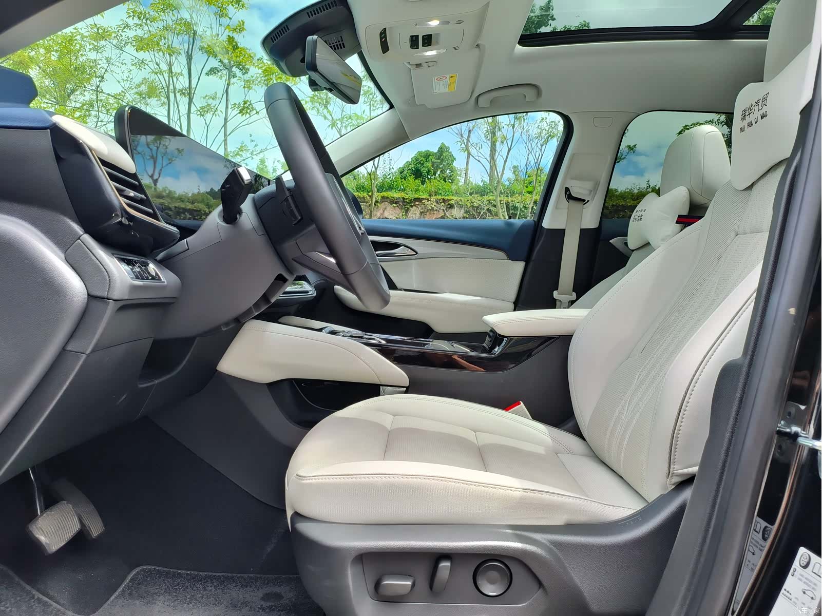 Buick Envision Plus, 2025 6