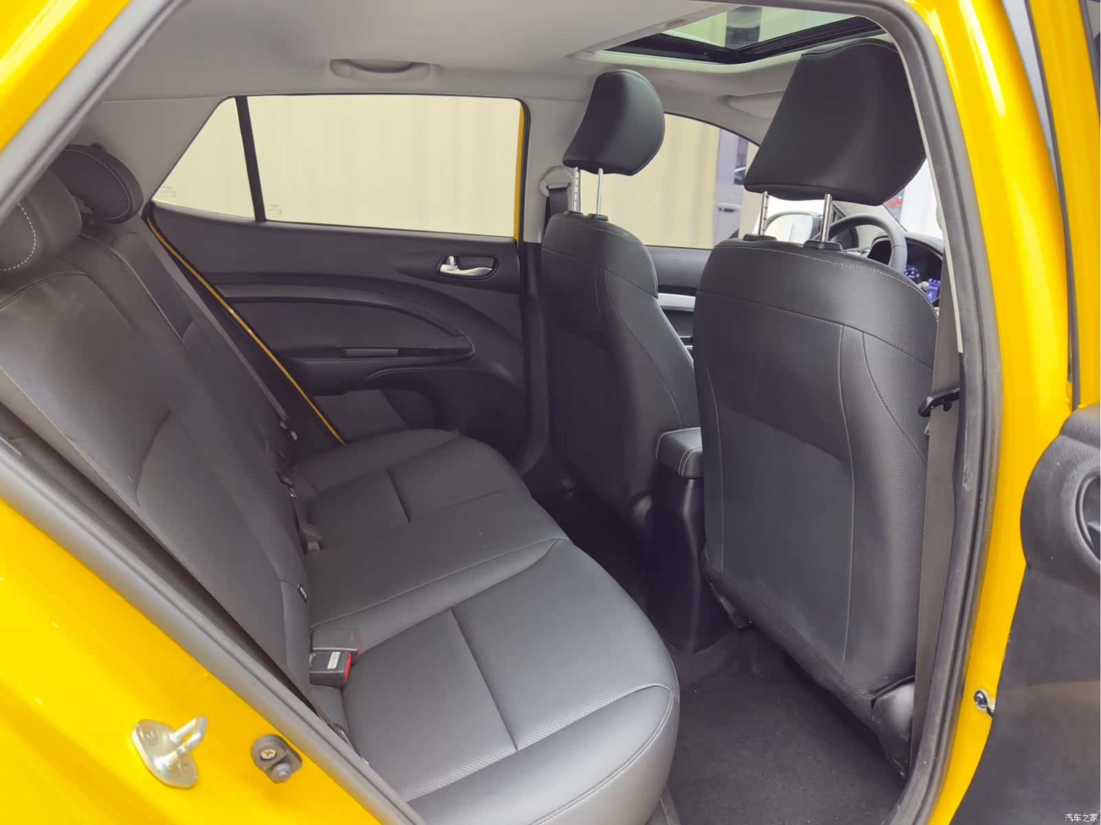 Kia KX1, 2022 9