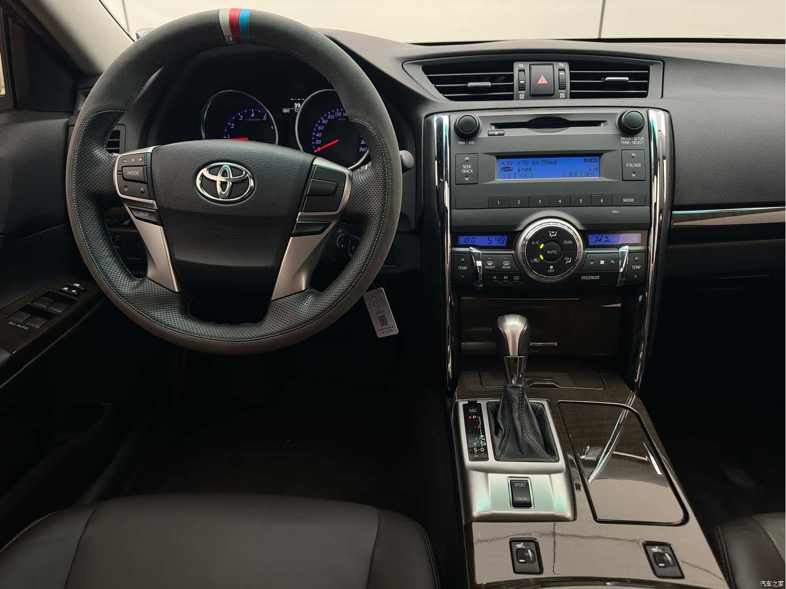 Toyota 2.5V, 2017 13