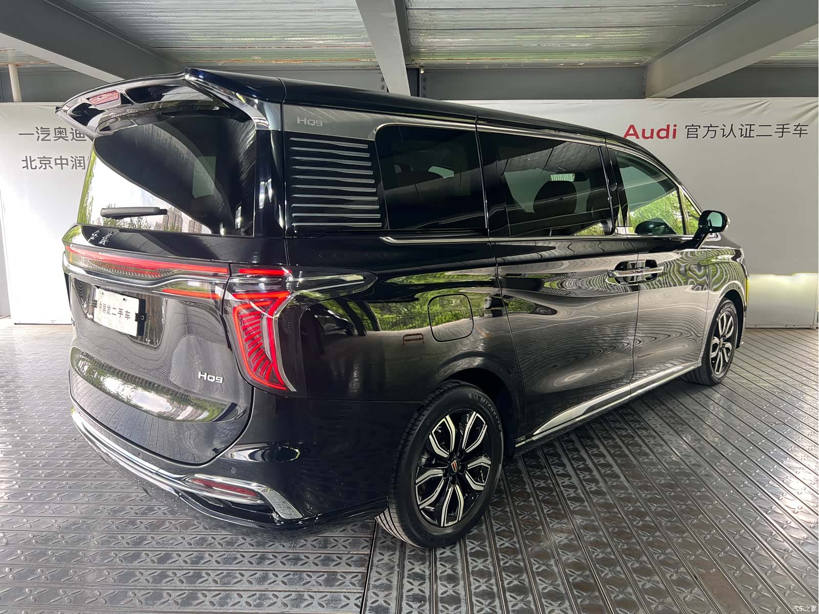 Hongqi HQ9, 2023 все фото