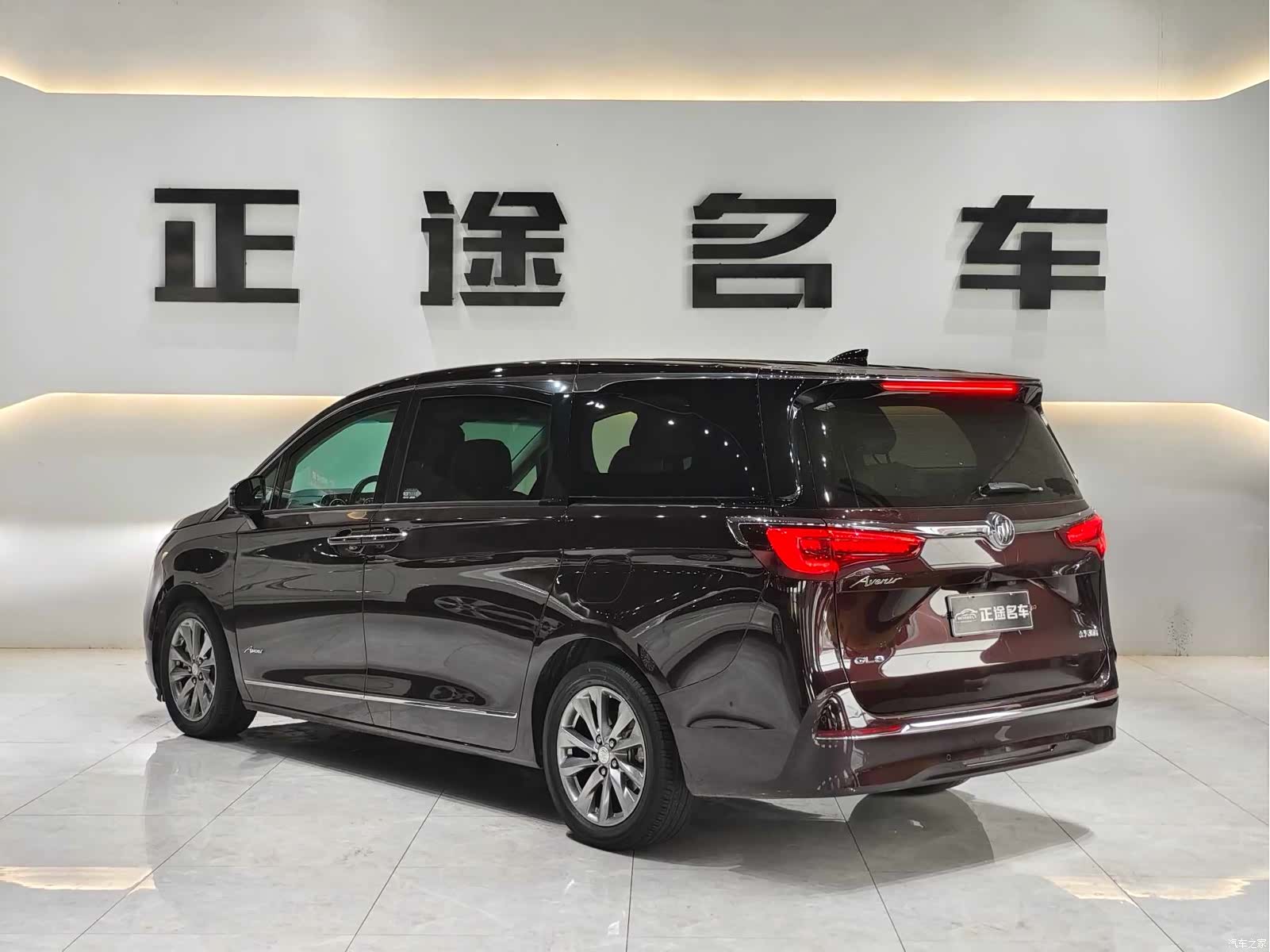 Buick GL8, 2020 все фото