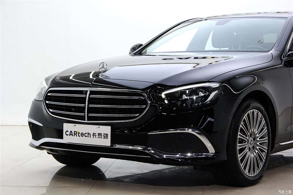 Mercedes-Benz E-Class, 2023 11