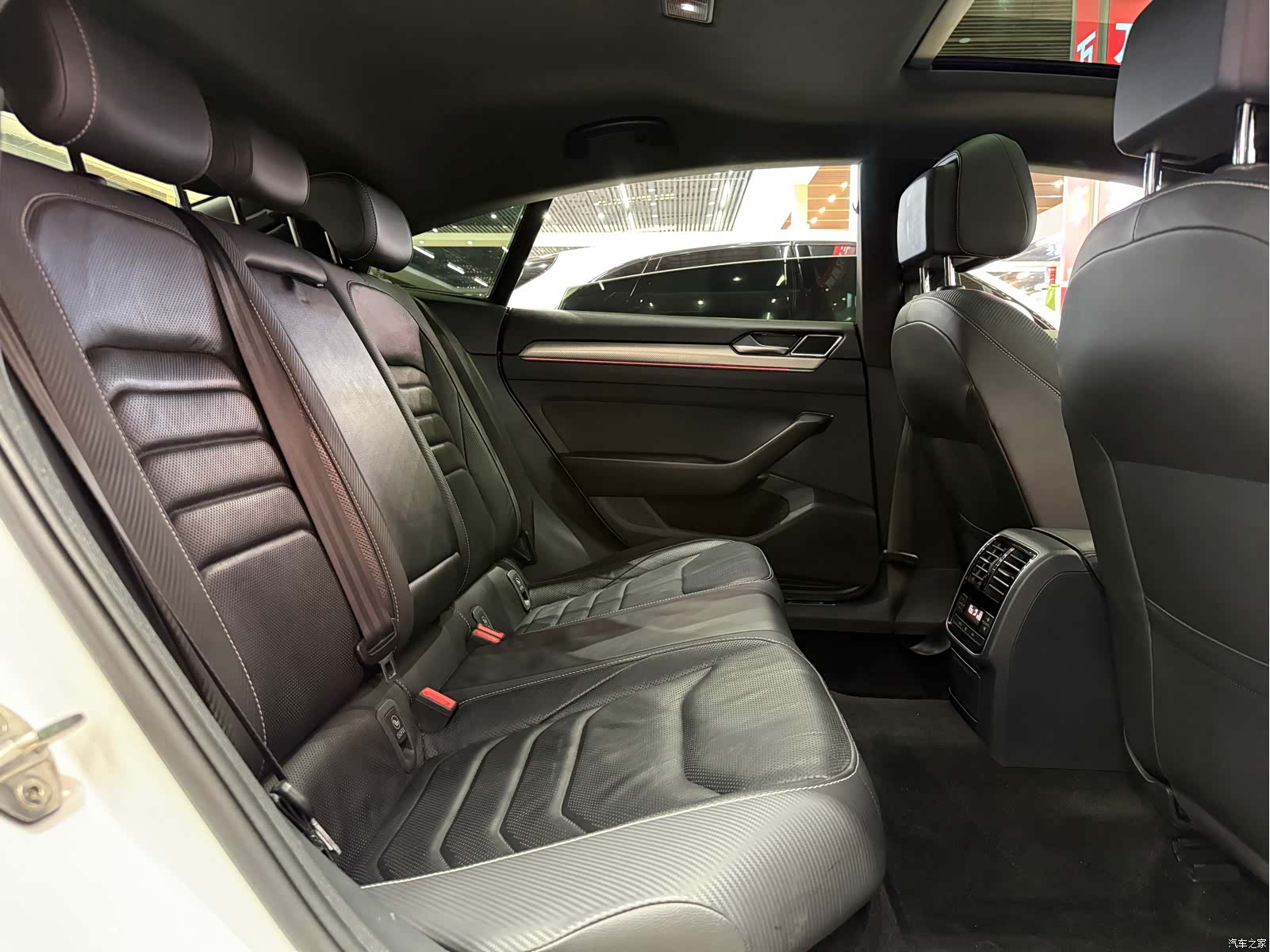 Volkswagen CC, 2019 21