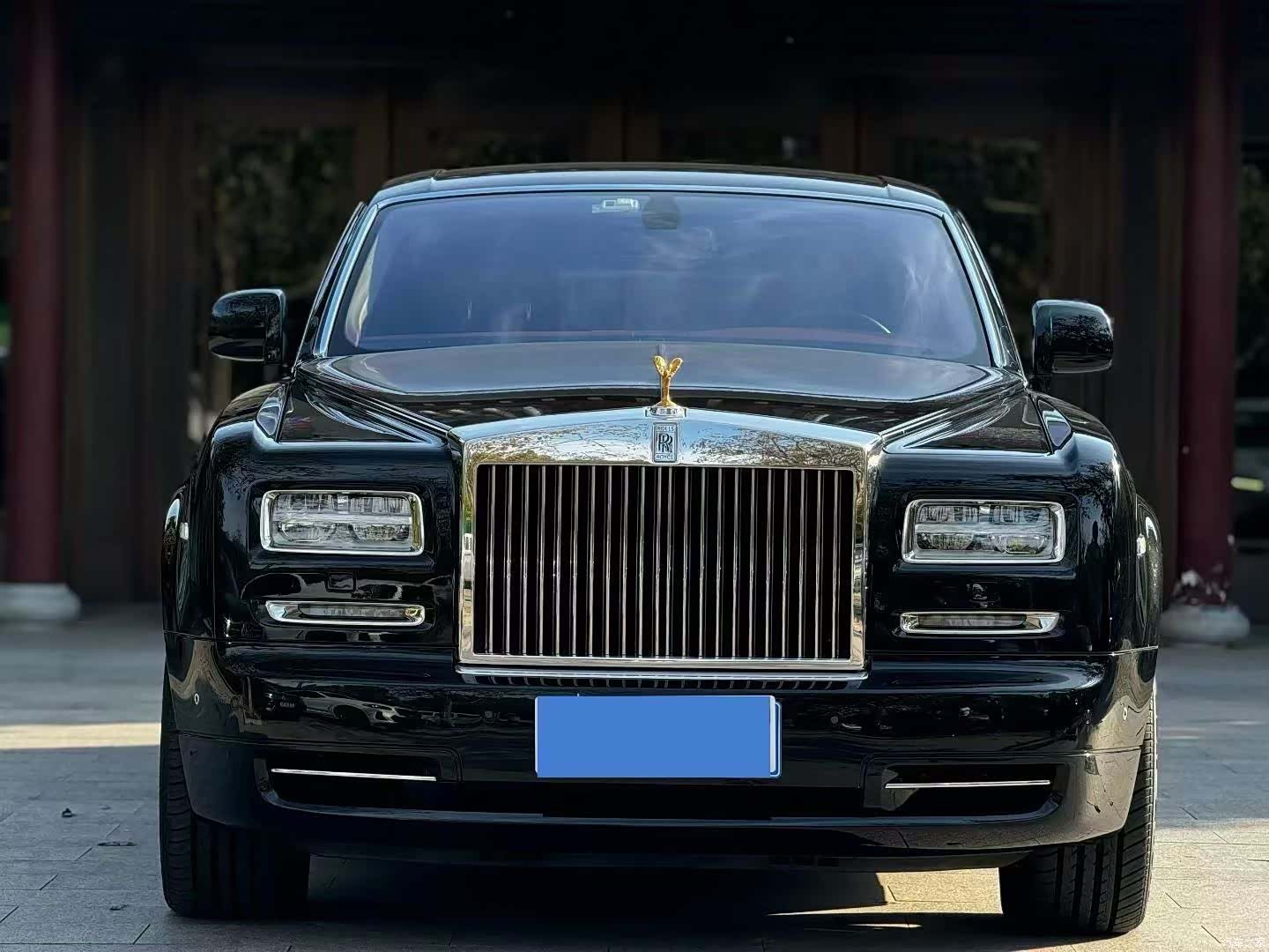 Rolls-Royce Phantom, 2015 1
