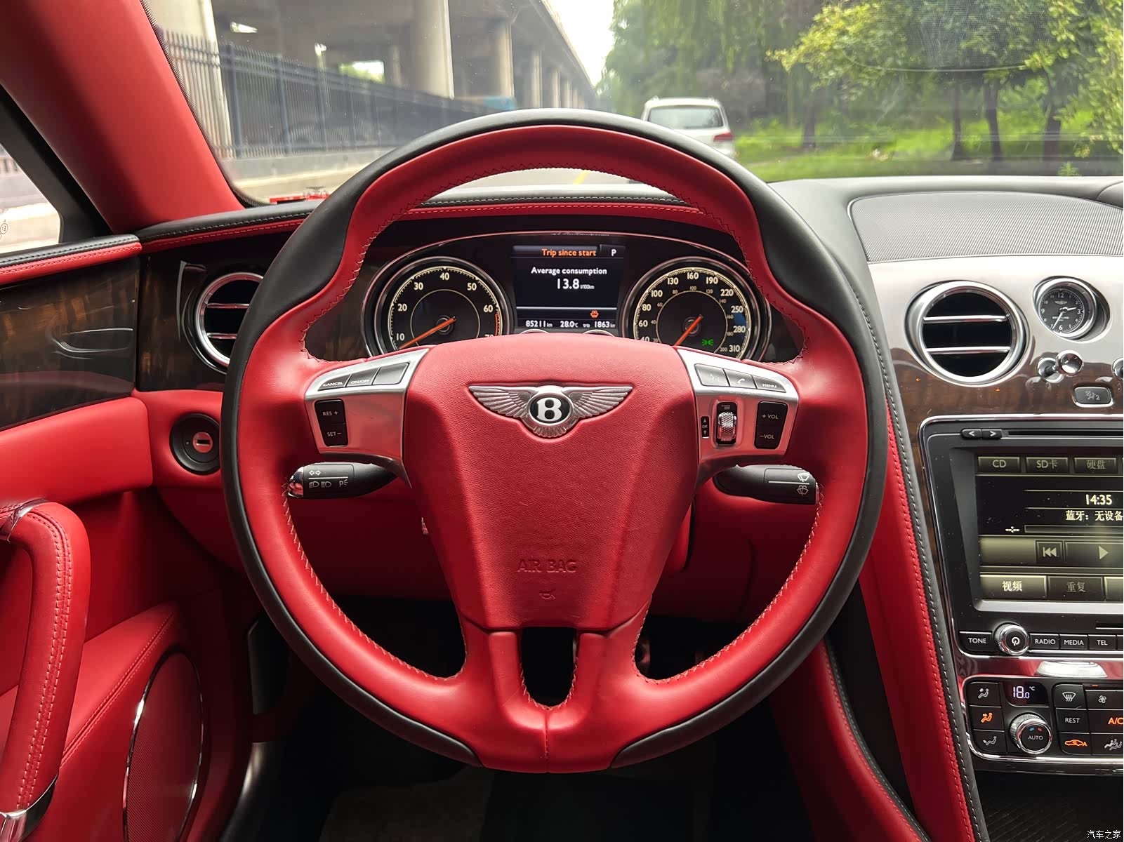 Bentley Flying Spur, 2018 12
