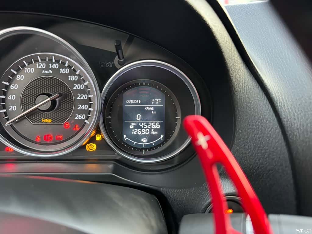 Mazda Atenza, 2015 14