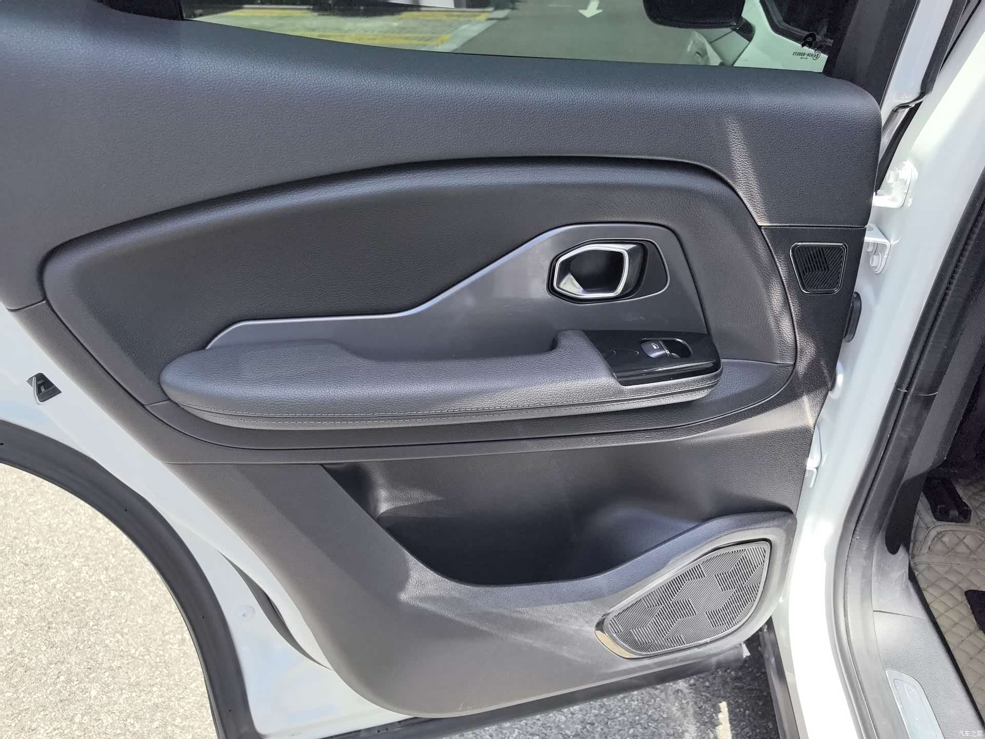 NIO ES8, 2019 7