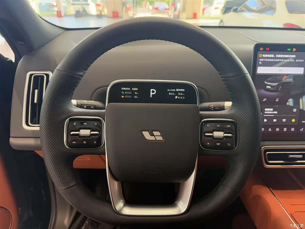 Li Auto L9, 2025 11