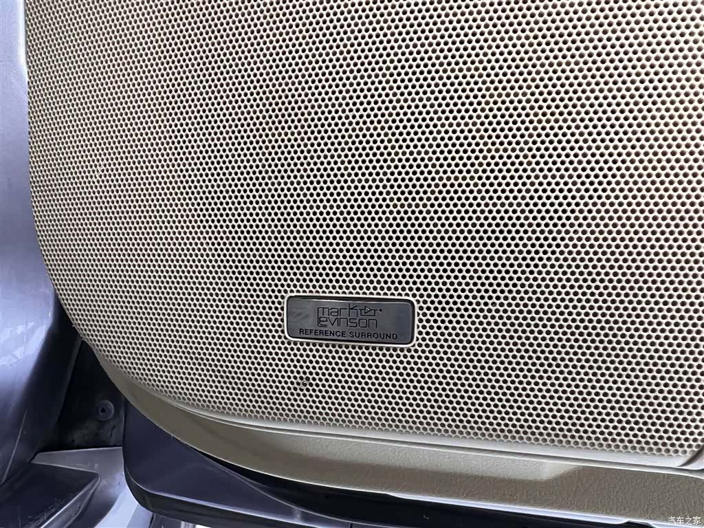 Lexus LX, 2008 23