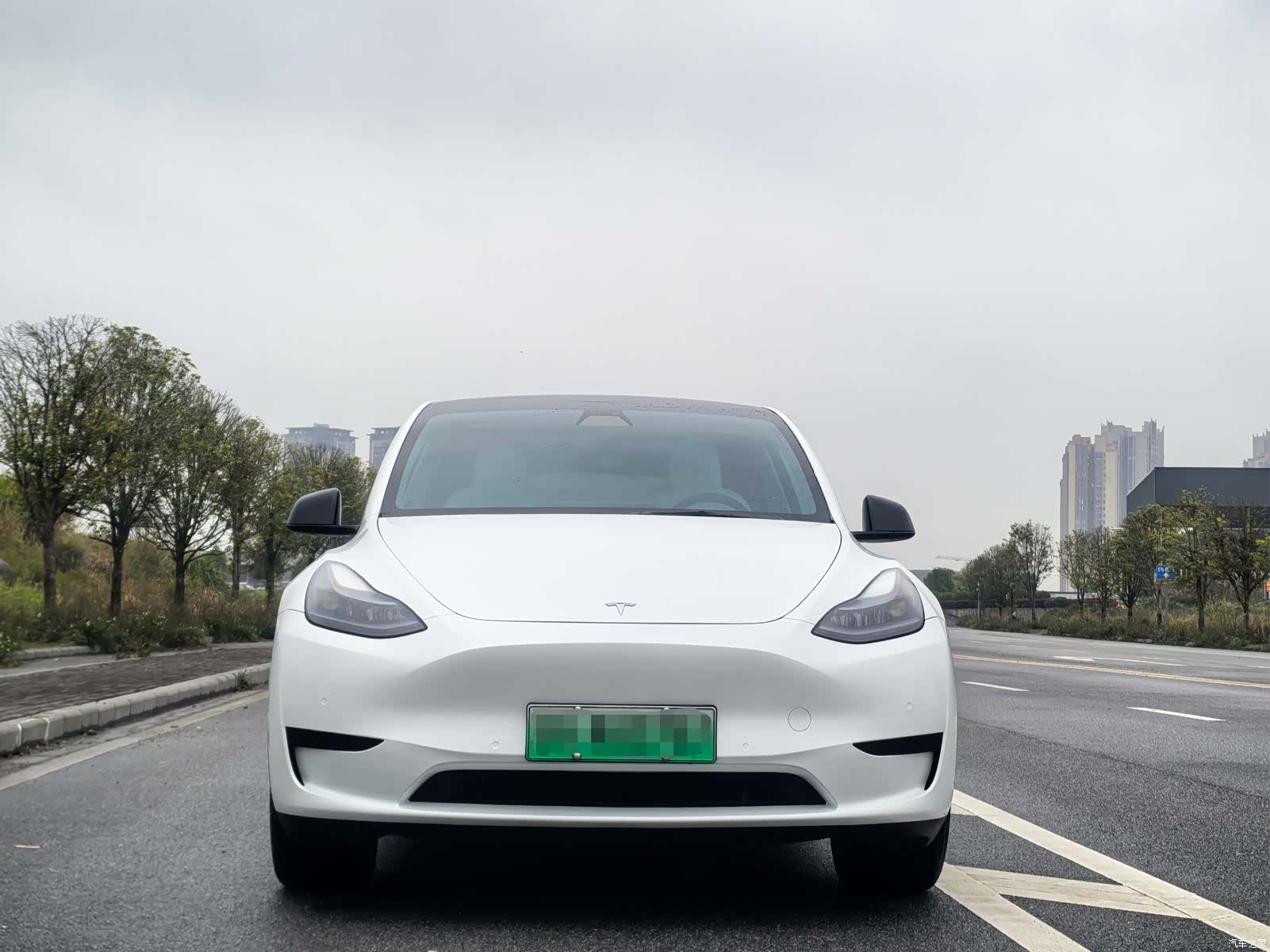 Tesla Model Y, 2023 2