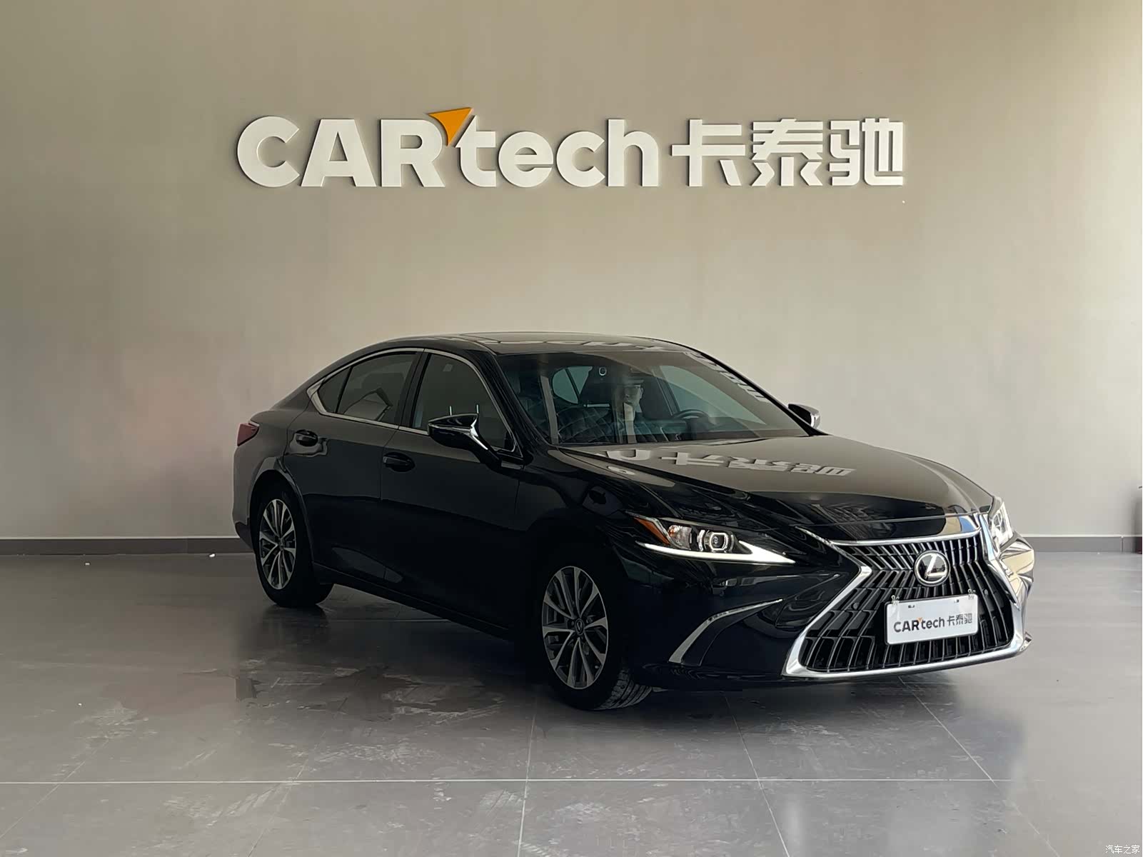 Lexus ES, 2023 3