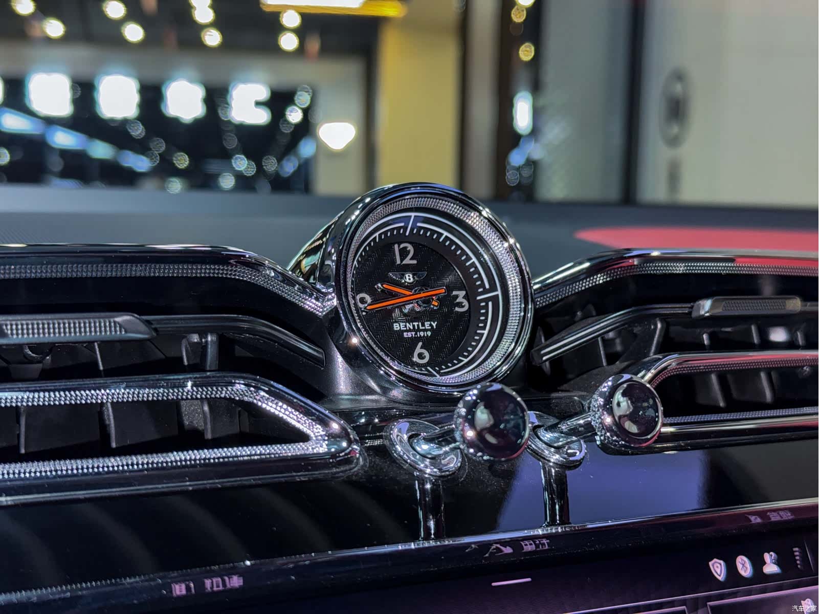 Bentley Bentayga, 2022 13