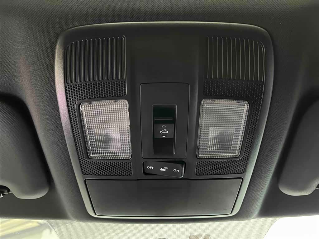 Mazda CX-4, 2023 8