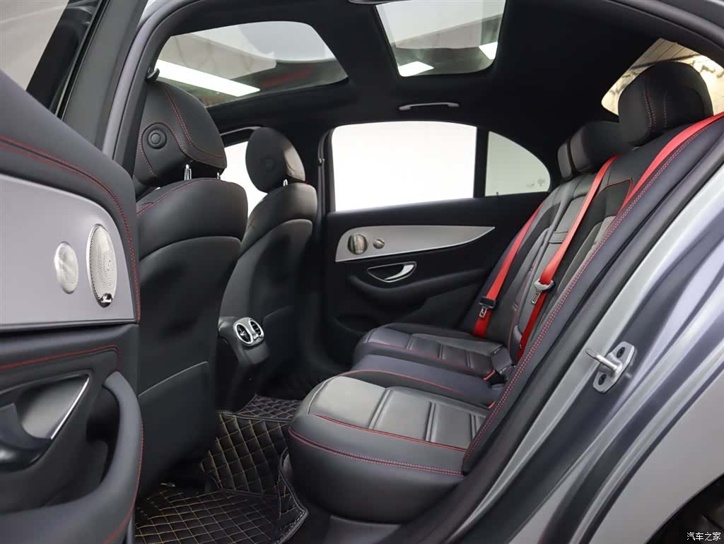 Mercedes-Benz E-Class, 2023 20