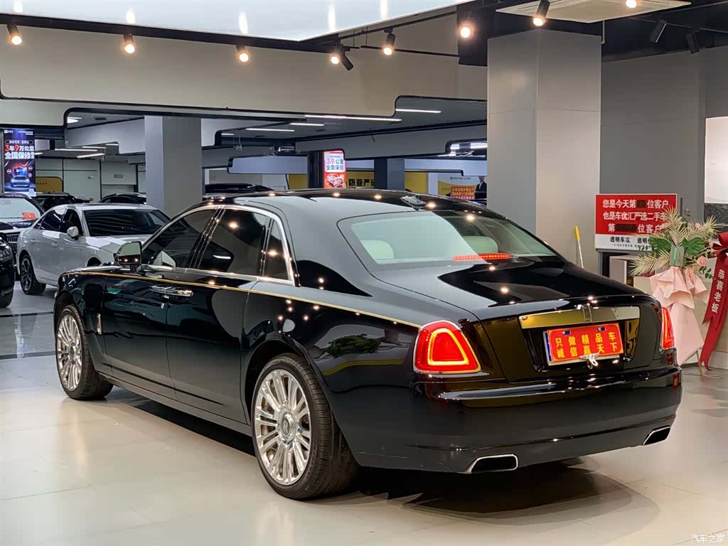 Rolls-Royce Ghost, 2012 6