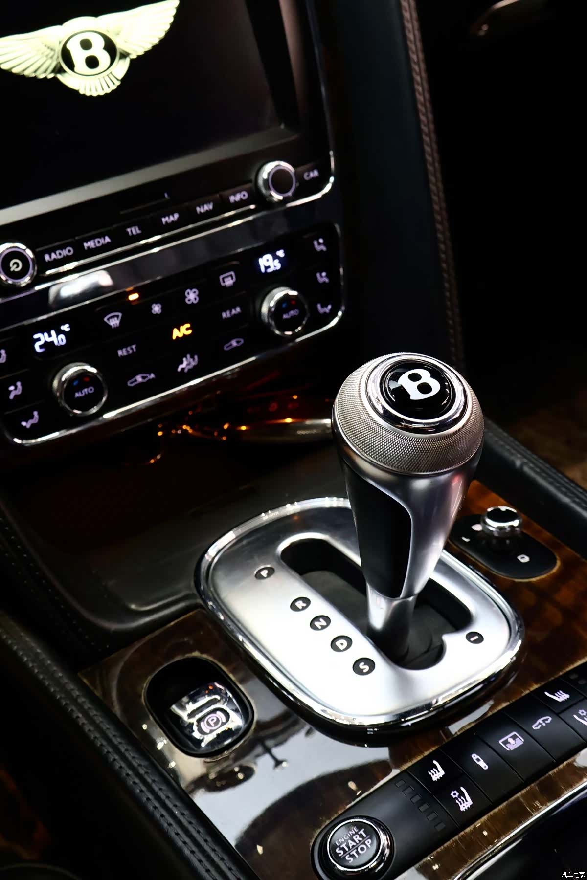 Bentley Flying Spur, 2017 10