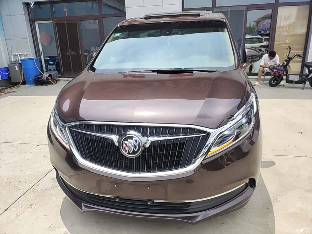 Buick GL8, 2017 3