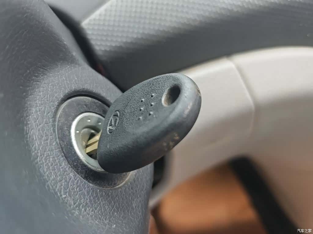 Hyundai GLS, 2015 9