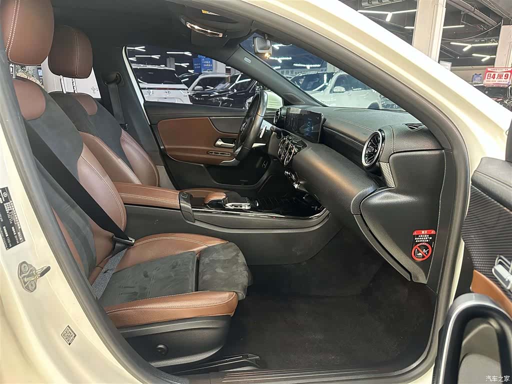 Mercedes-Benz A-Class, 2019 28