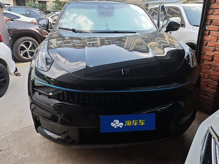 Lynk & Co 05