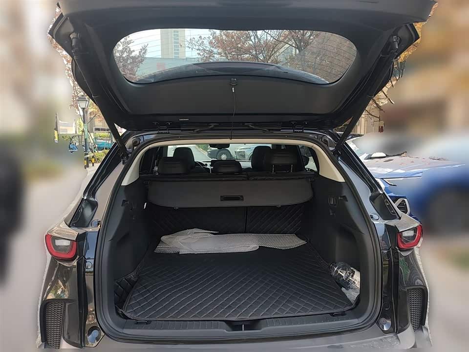 Mazda CX-50 line also