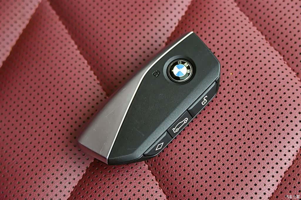 BMW X5, 2025 37