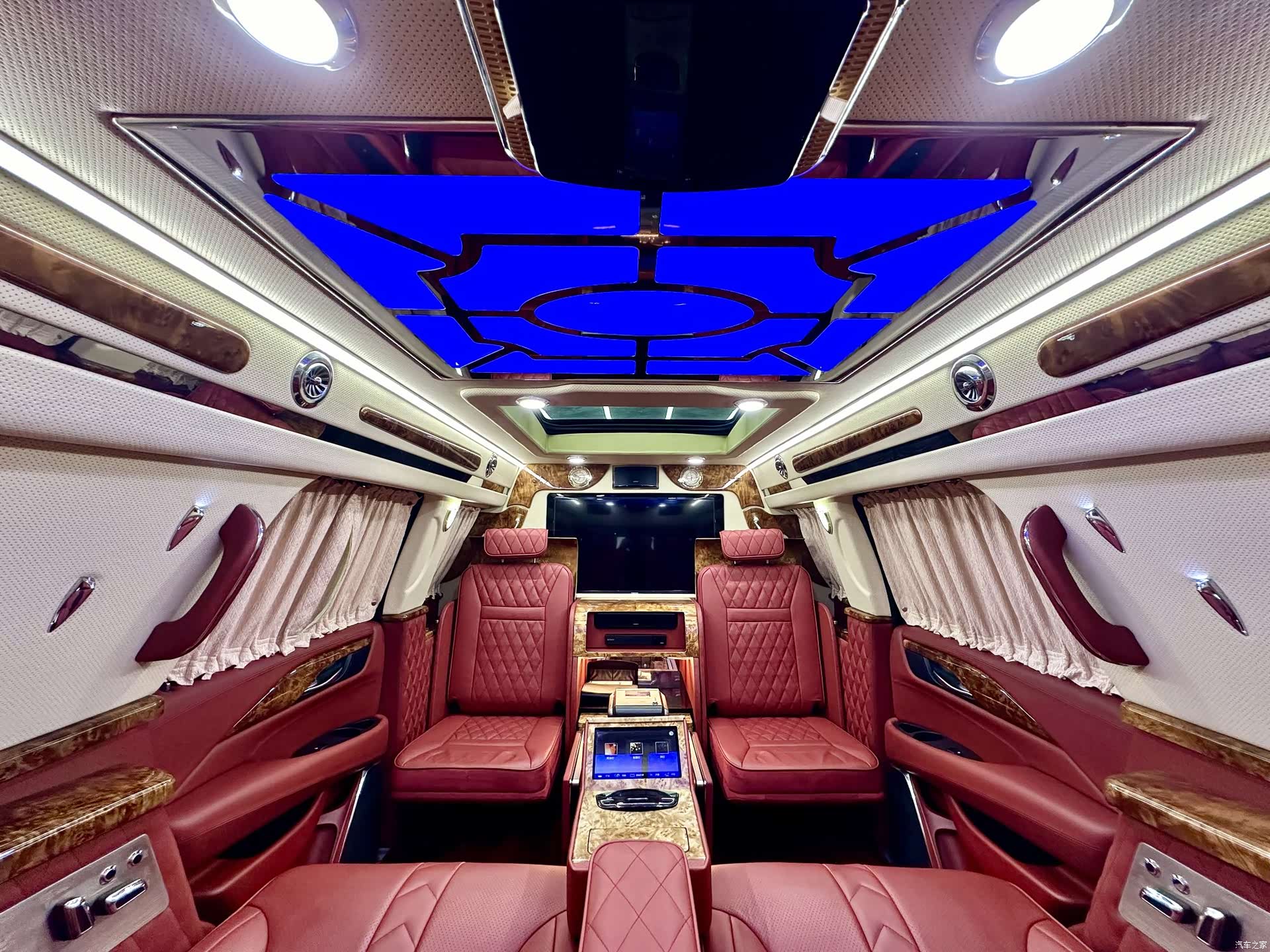 Cadillac Escalade, 2017 10