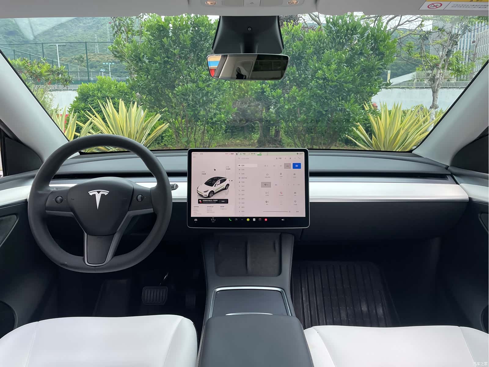Tesla Model Y, 2023 9