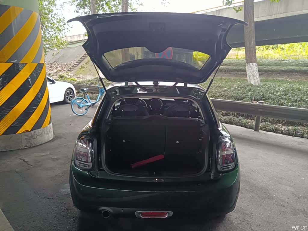 Mini ONE, 2015 19