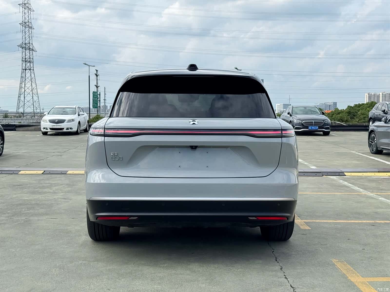 NIO ES8, 2023 6