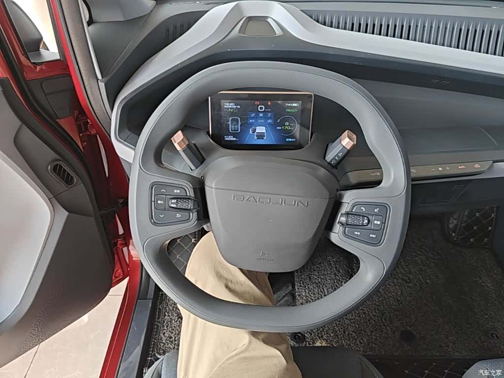 Wuling E200, 2019 11