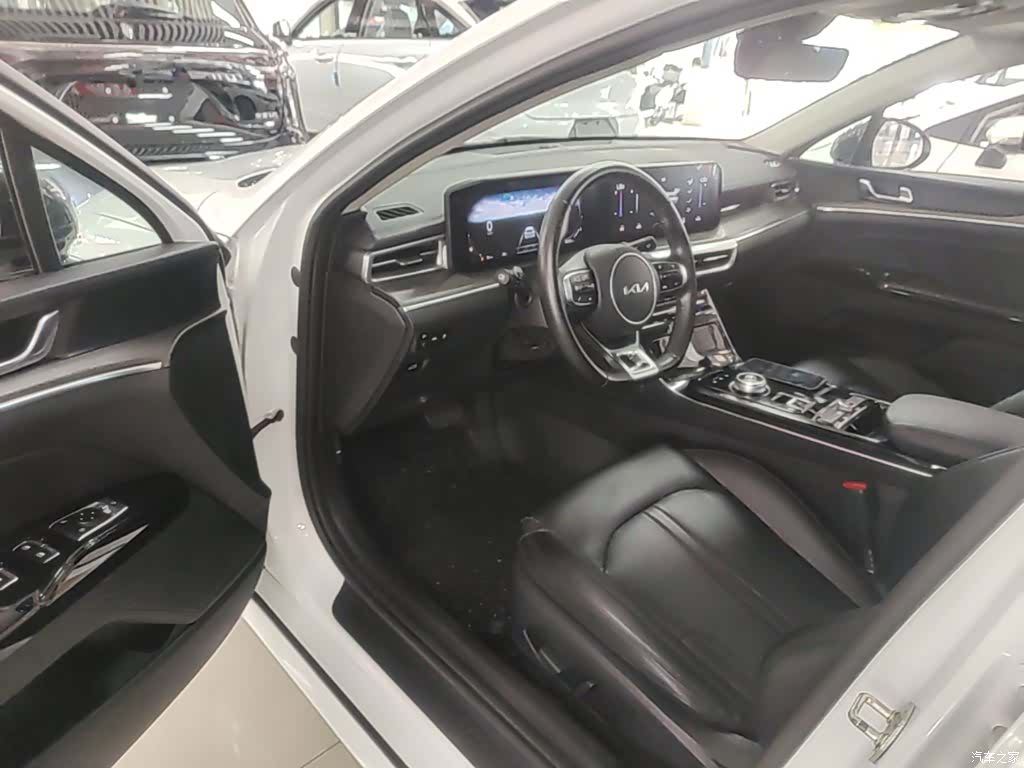 Kia K5, 2022 16