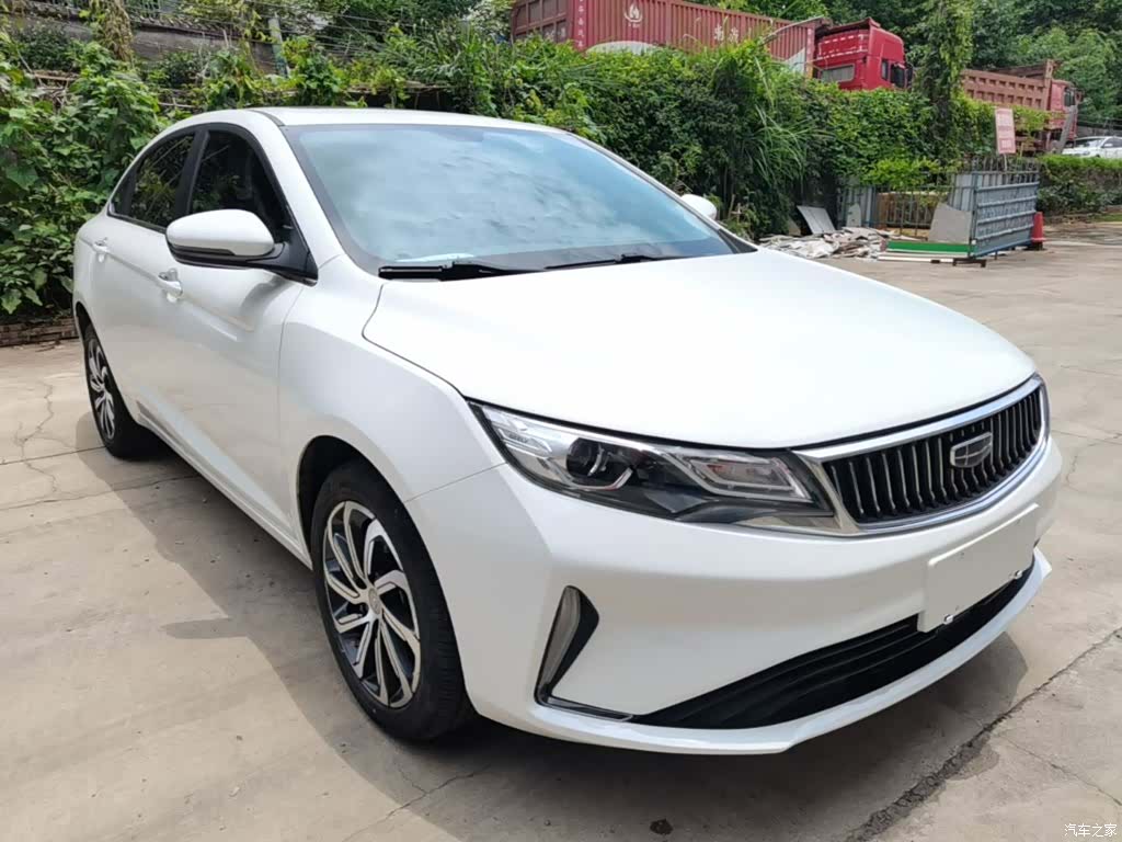 Geely Emgrand, 2021 4