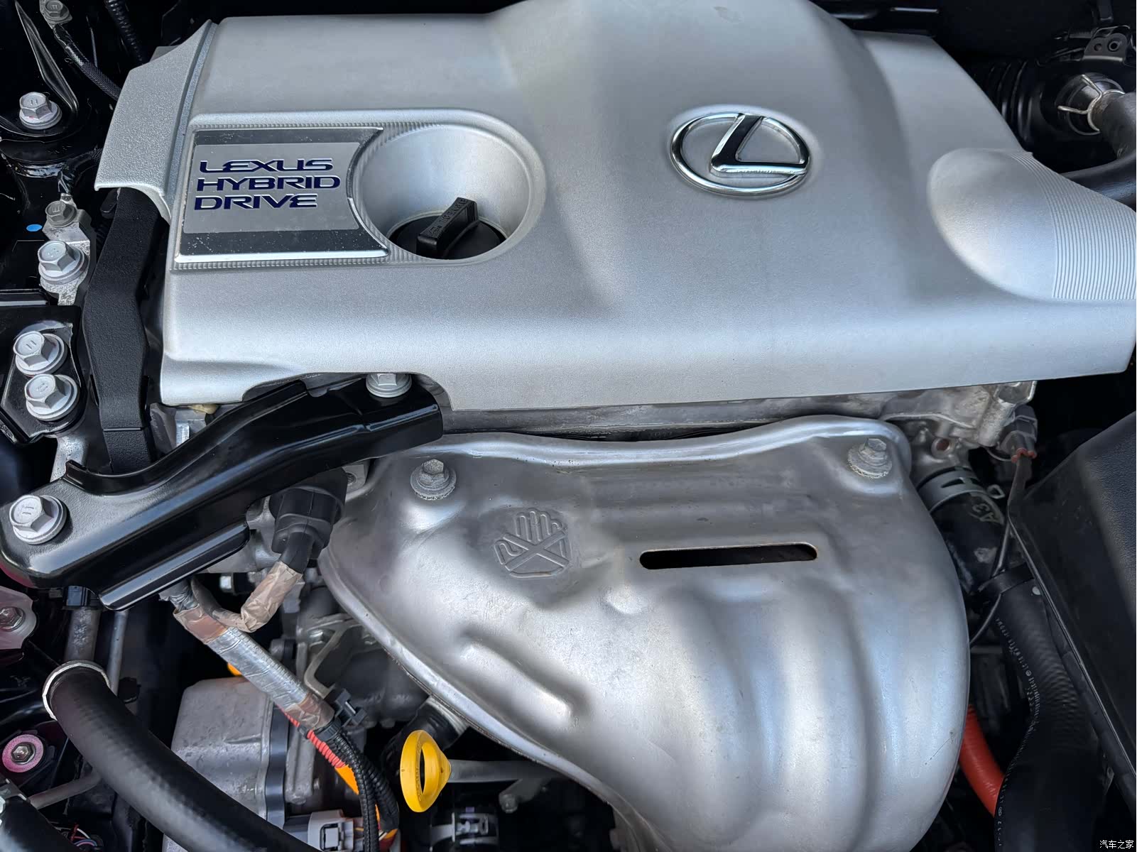 Lexus ES, 2015 6