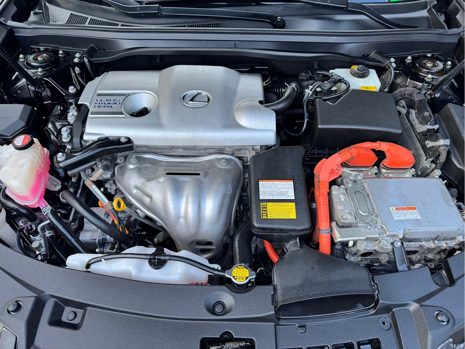 Lexus ES, 2015 все фото