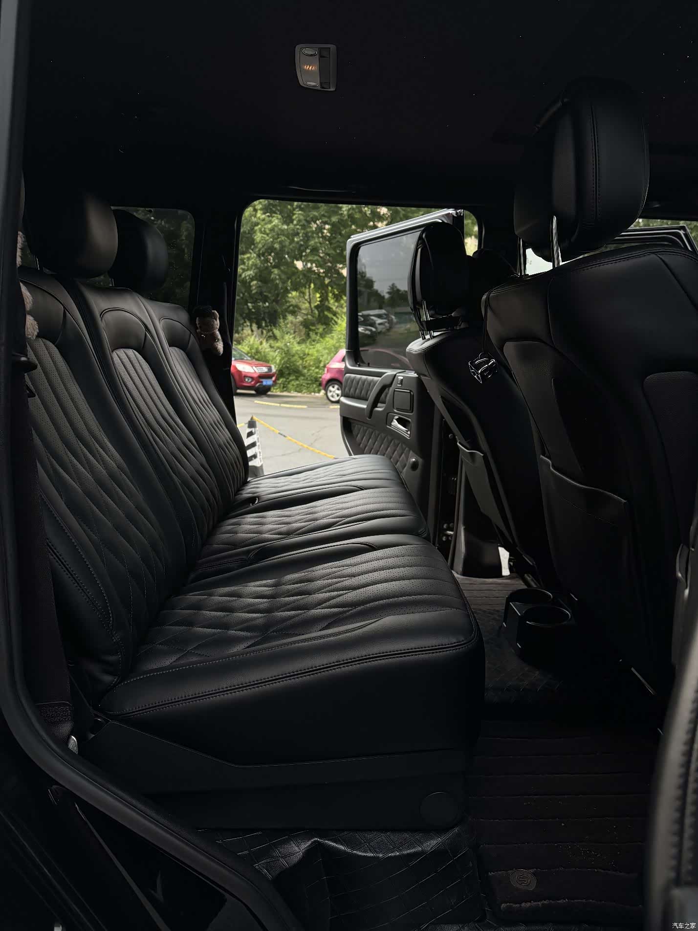 Mercedes-Benz G-Class, 2015 10