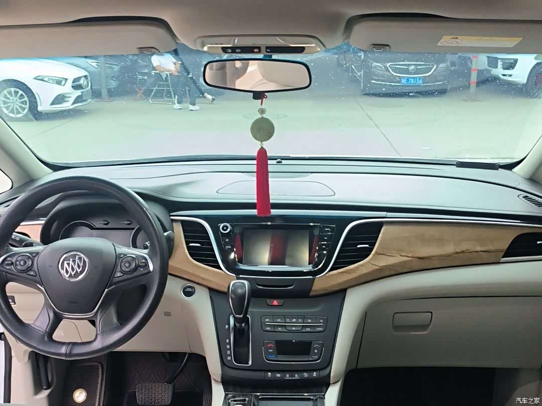 Buick GL8, 2020 10