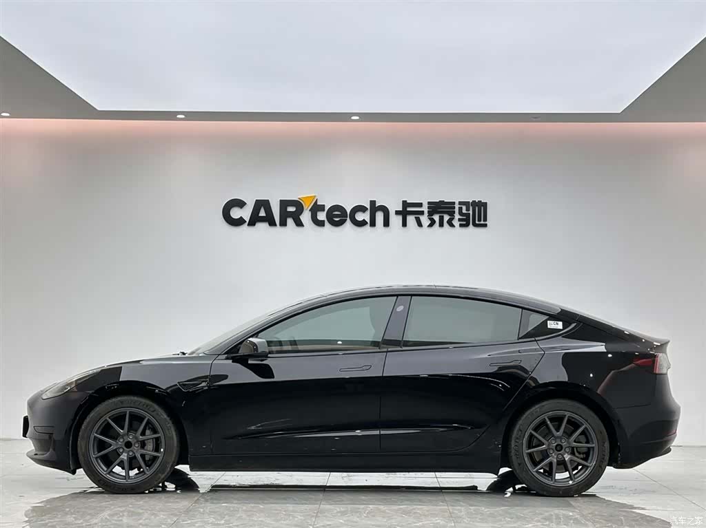 Tesla Model 3, 2022 2