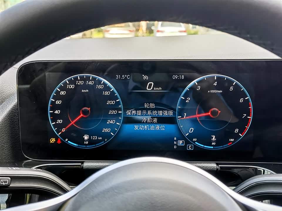 Mercedes-Benz GLA Mercedes-Benz GLA