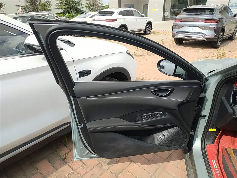 BYD Seal 06