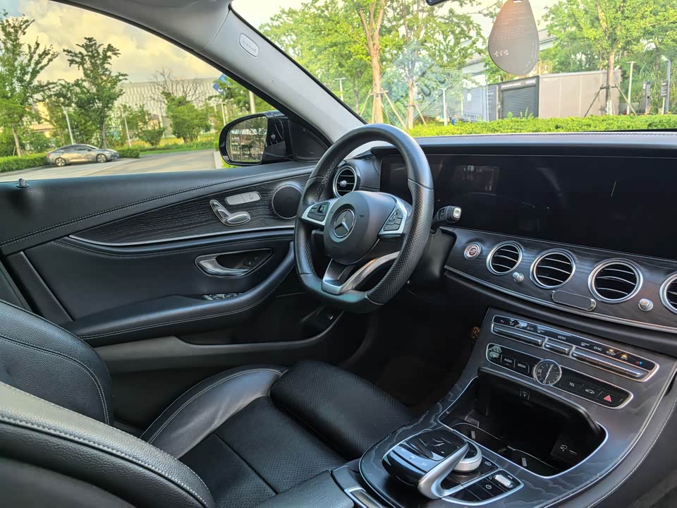Mercedes-Benz E-class Mercedes-Benz E-class
