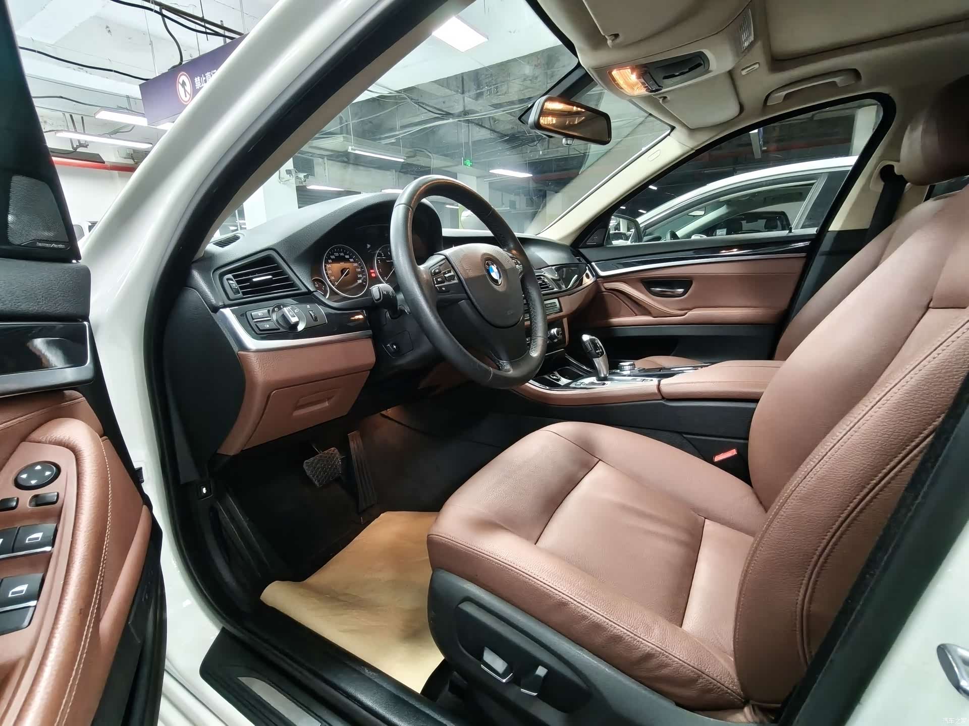 BMW 5 Series, 2015 4