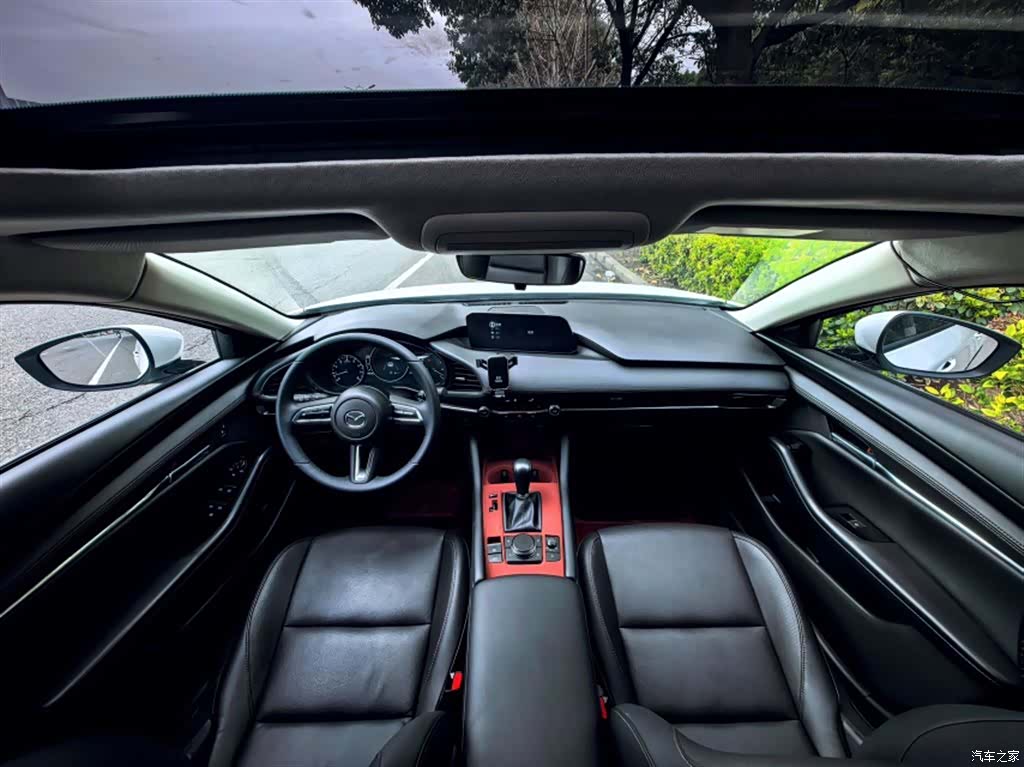 Mazda Mazda3, 2023 24