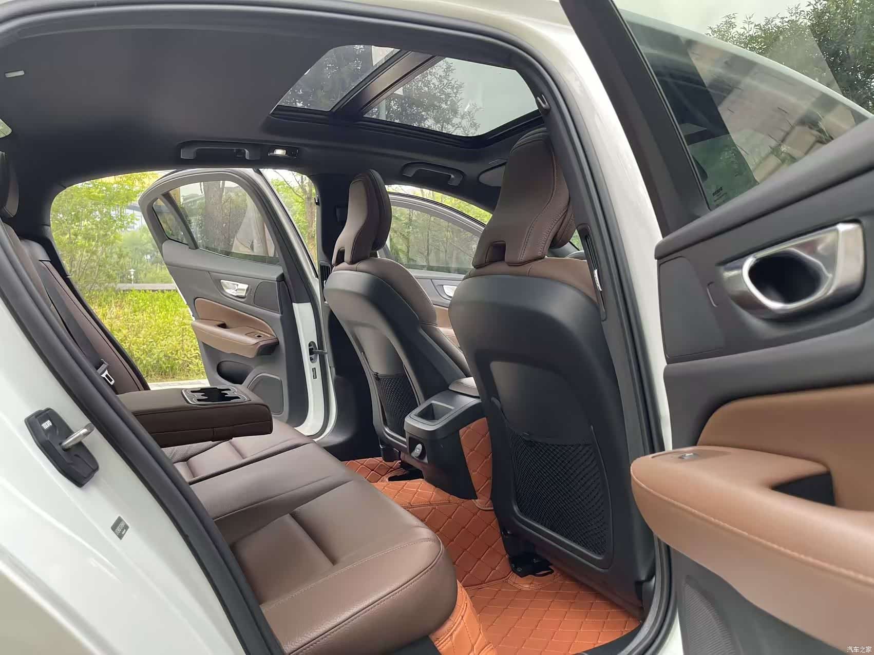 Volvo S60, 2024 4