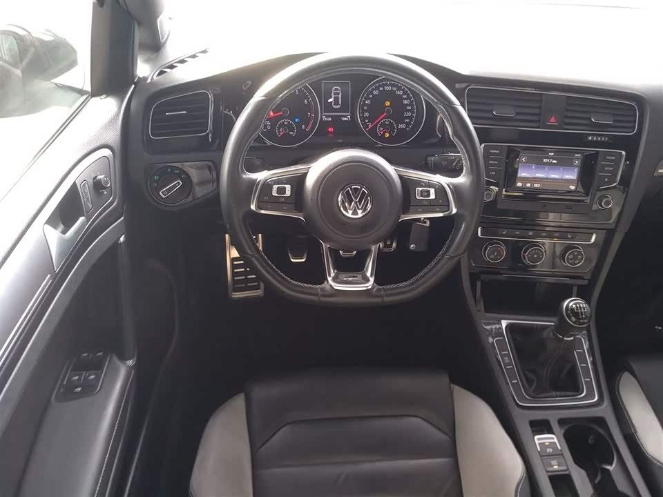 Volkswagen golf