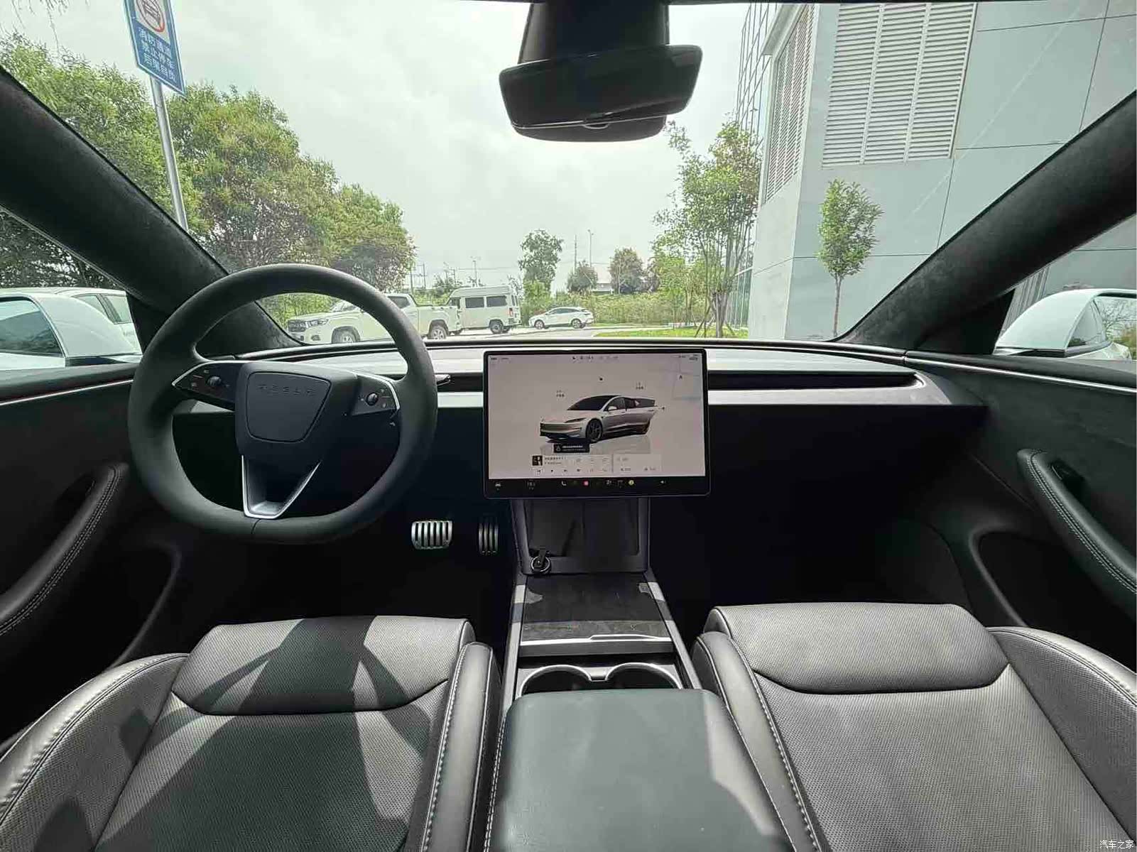 Tesla Model 3, 2024 все фото