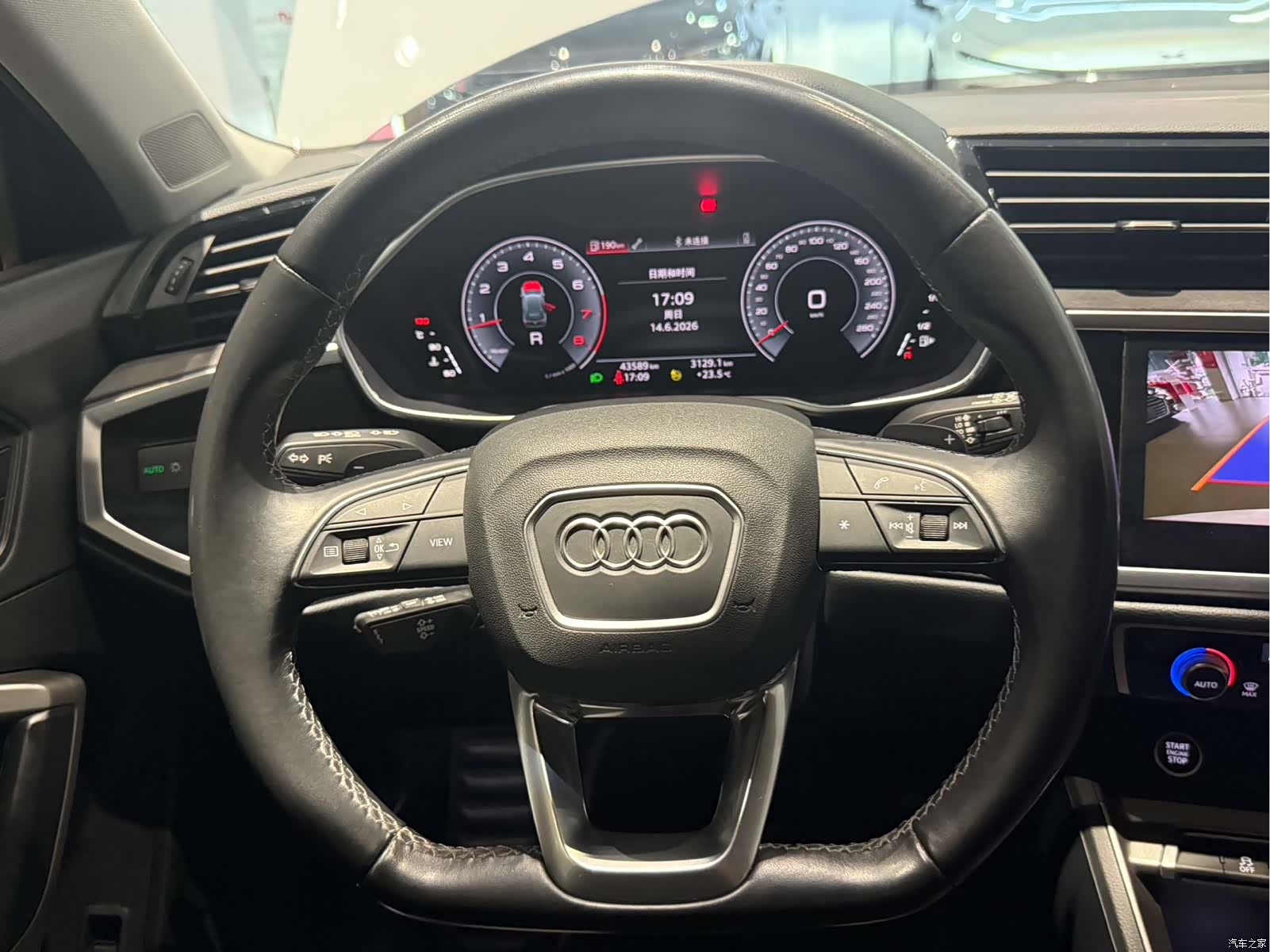 Audi Q3, 2022 12