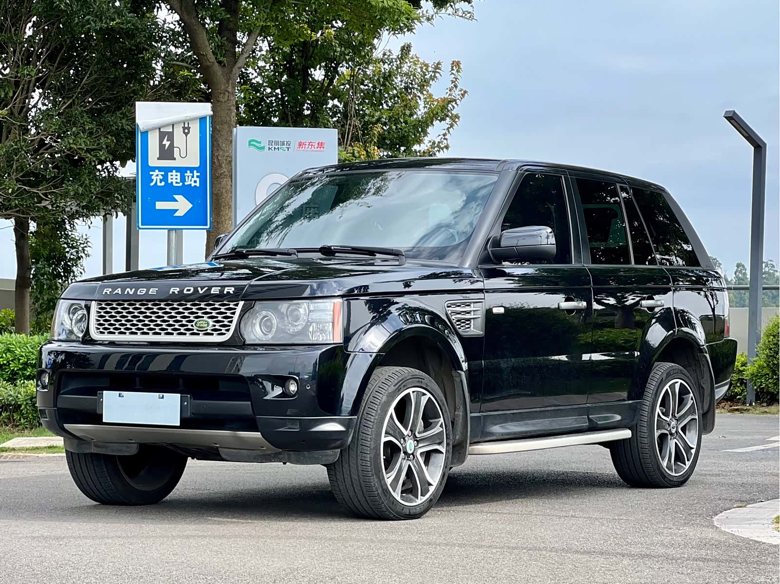 Land Rover Range Rover, 2011 1