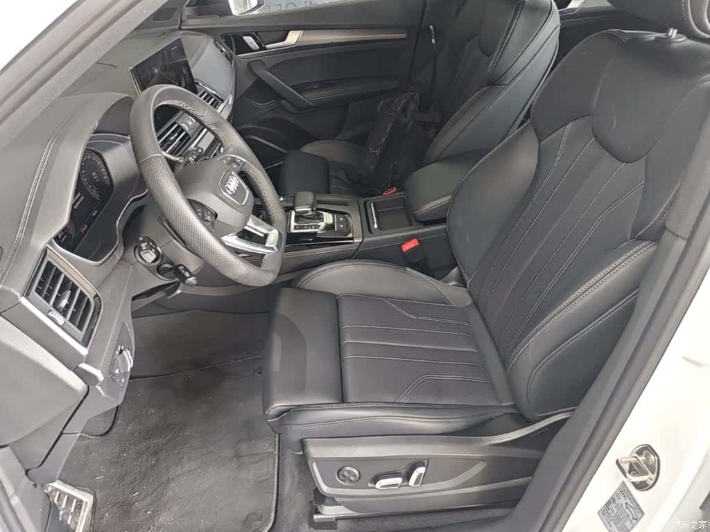 Audi Q5L, 2025 22